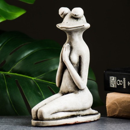 Figure "Frog Yoga with Hands in front" 19x15x7cm-3