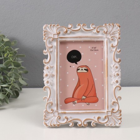 Photo frame Plastic 10x15 cm "Rose and curls of rose" white with gold 20.5x15.5 cm