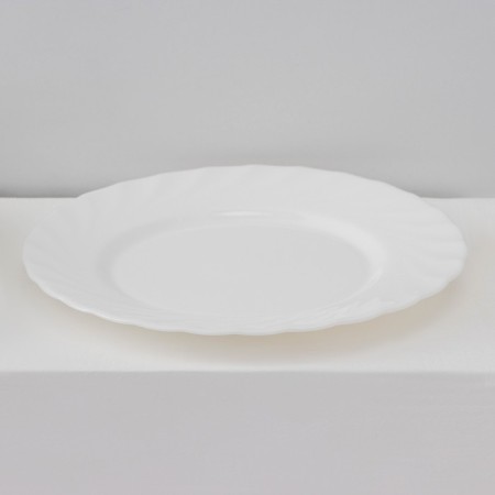A set of dessert plates Luminarc Trianon, D = 20 cm, glass ceramic, 6 pcs, white color-1