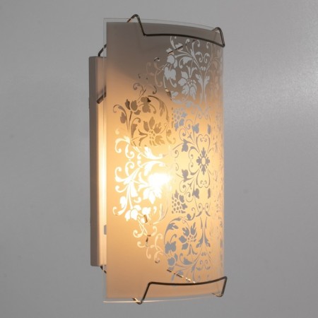 The lamp is wall-flowing "Valencia" E27 60W 22x15cm.-1