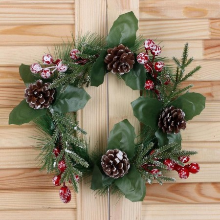 New Year's Wreath D-18 cm "Gloria" cones and berries