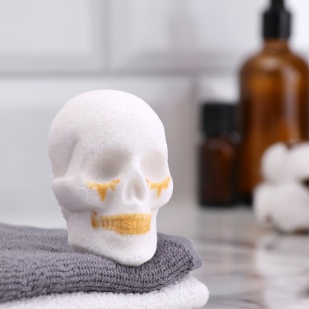 Bright for the bath "Skull" 76 grams "Dobroparov" aroma vanil, white