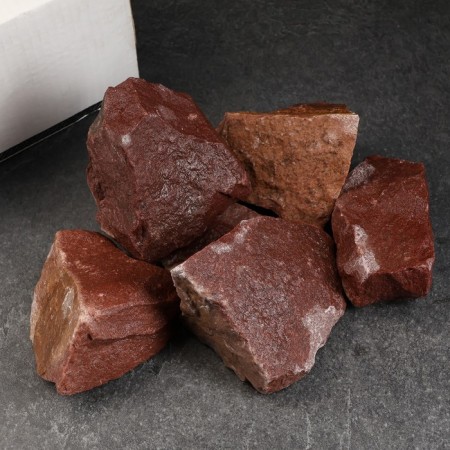 Quartzite raspberry, chopped, 20 kg. "Dobroparov"