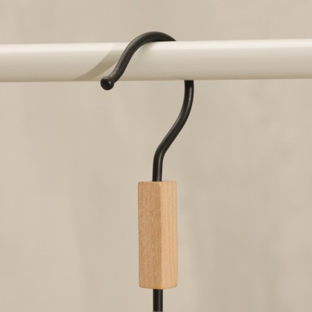 Shoulders - clothes hanger with reinforced shoulders Ladoom Laconique, 42 × 24 × 3.2 cm, black color is black-4