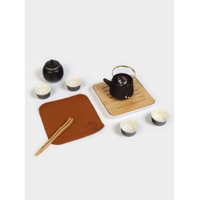 A set for the tea ceremony of 9 items, 4 people, a cup of 40 ml, a kettle of 200 ml, in a box