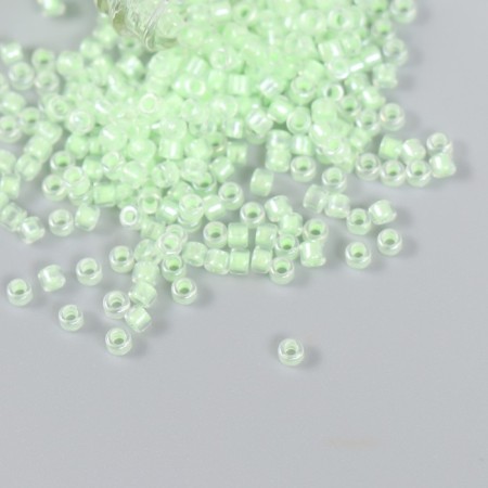 8/0 beads in the bottle "translucent with a centrality. Mint" shines under UV 20 g 6x2x2 cm-2