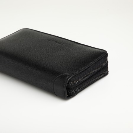 Male clutch on lightning, textura, black color-2