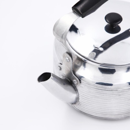 Polished kettle, 2 l-3