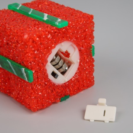 LED figure "Red Gift" 8 cm, plastic, batteries AG13x3, glow of multi (RGB)-3