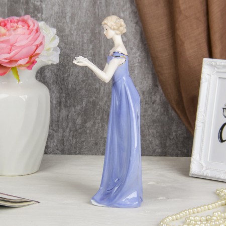 Souvenir Ceramics "Young Charm" 29x11x8.5 cm-1