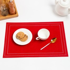 A set of serving napkins of the Dolyana 