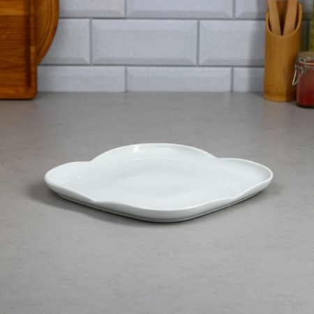 Golbarg dish, porcelain, Iran