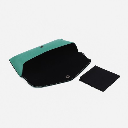 Case for glasses on the button, the color is green-2