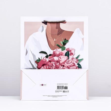 Gift package "Lady with roses", 26 x 32 x 12 cm-1