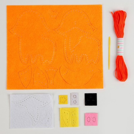 Set for creating a toy made of felt "foxes", with perforation and filler-2