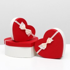 A set of boxes 3 in 1 heart, white -scarlet, 21 x 19 x 9 - 15.5 x 14 x 6 cm