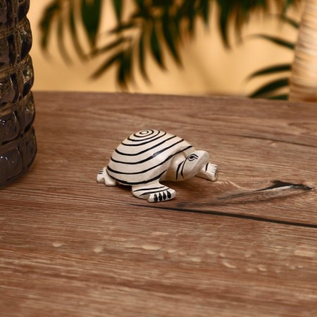 Souvenir "Striped Turtle" wood 8 cm-1