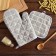 The kitchen set of the “cage” shade centers is gray, a bag 17*17 cm, mitten 26*16 cm, 100% p/e