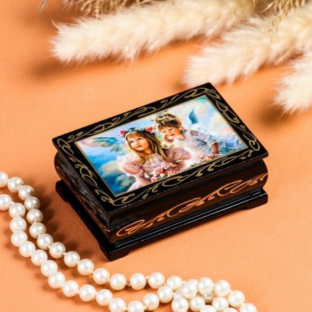 Casket "Angels with flowers", 6 × 9 cm, lacquer miniature