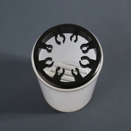 A capacity for cleaning and storing brushes, with holders and a lid, 200 ml, the color is transparent/black-3