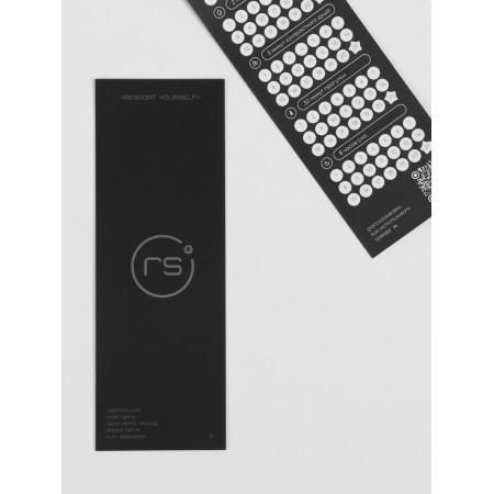Longslit female Resport, on a zipper, p. 46, the color is black, basic, with a long sleeve-22