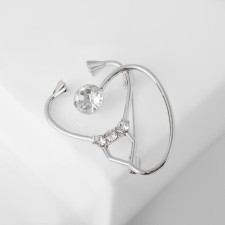 Brooch 