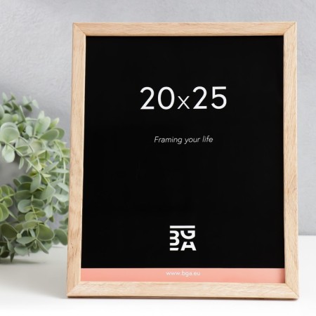 Photo frame from oak "Rock" 20x25 cm-1