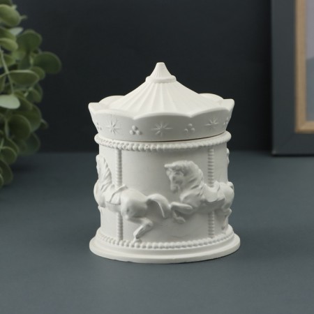 Casket with a carousel cover 10x8cm, white-1