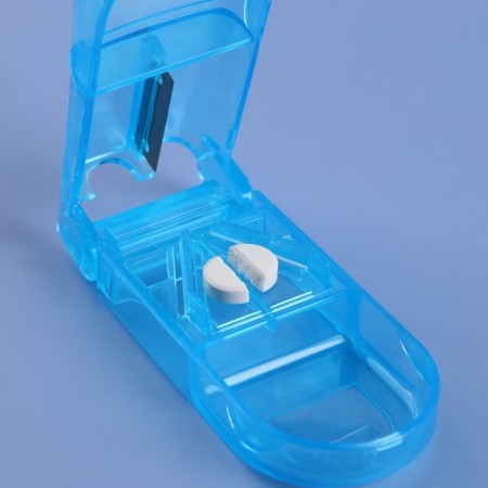 A tabletire with a tablet cut, 8.5 × 4 × 2 cm, 1 section, color mix-2