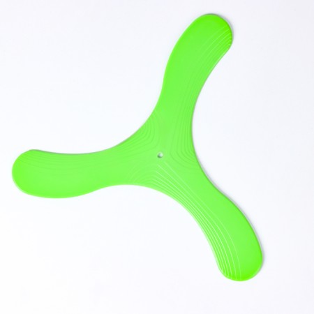 Three -lobed boomerang, 23 x 23 cm, plastic, green