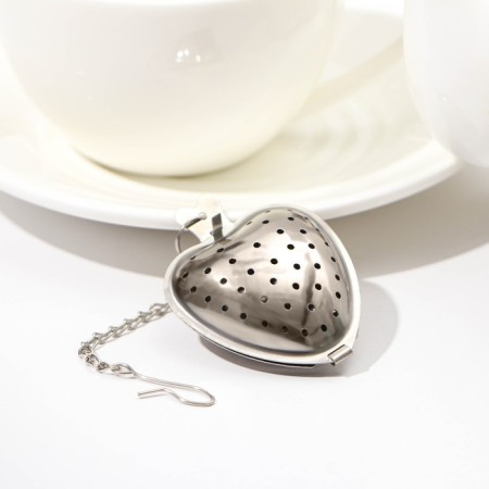 Sieve for tea "Heart", 5 cm