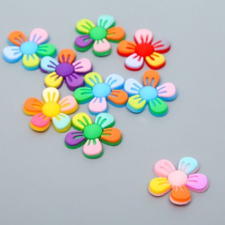 Decor for creativity rubber "Multi -colored chamomile" set 15 pcs mix 2.5x2.5 cm-1