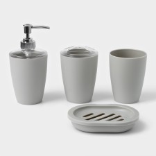 Set for the bathroom 