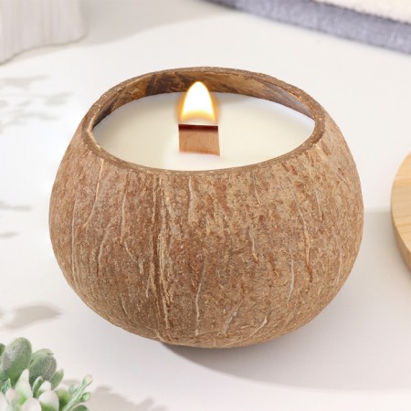 Candle in the coconut aromatic, green tea, soy wax, 8x10 cm, in the box-1