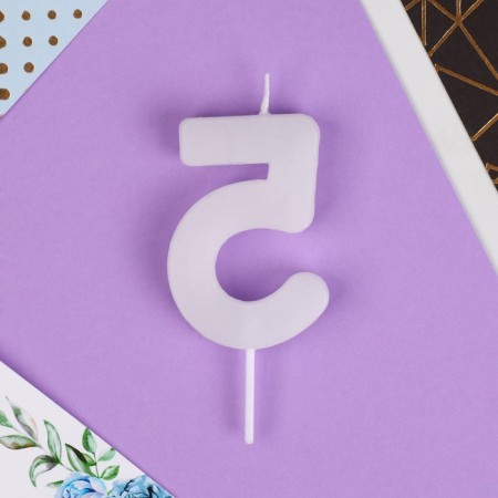 Candle for the cake, number "5", 5.5 x 8 cm.