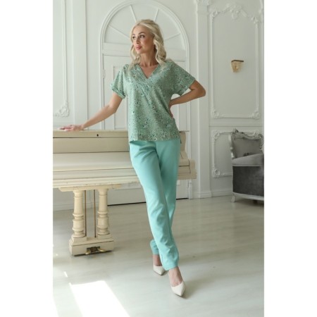 Female blouse, size 42-10