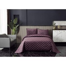 A set with a bedspread 
