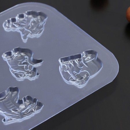 Form for chocolate and sweets plastic "dragons", cell size 5 × 4 cm, color transparent color-3