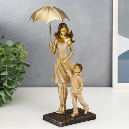 Souvenir Polystone "Mom with her son on a walk under the umbrella" Beige 28x11x8 cm