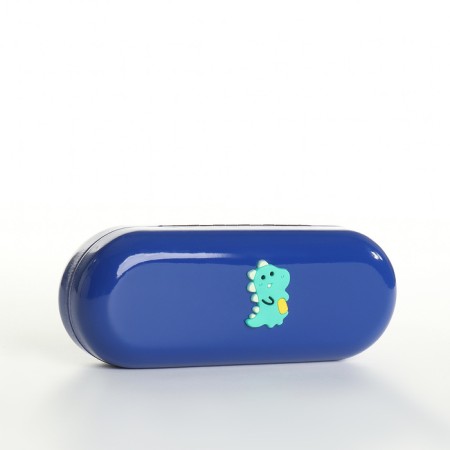 Case for glasses on the cracker, the color is blue