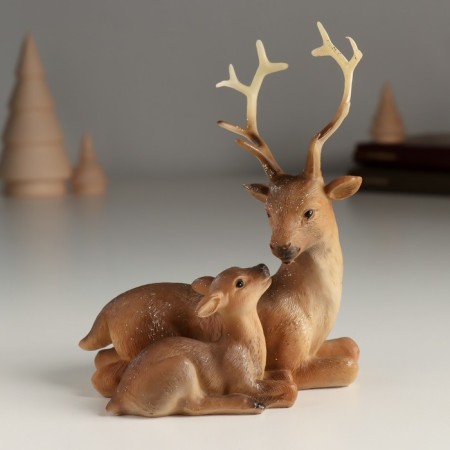 Polystone souvenir "Deer with a deer" 10.5x6x12.5 cm