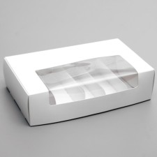 The box is folding, under 5 eclairs, white, 25 x 15 x 6.6 cm