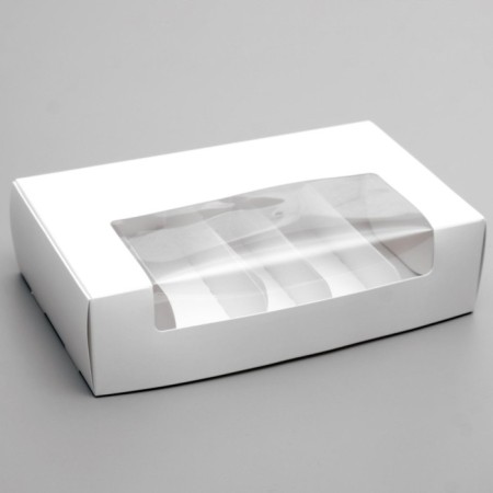 The box is folding, under 5 eclairs, white, 25 x 15 x 6.6 cm