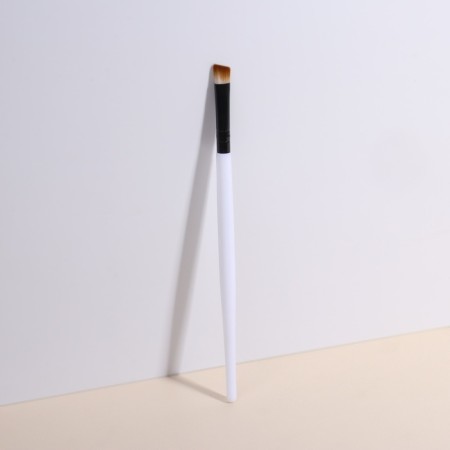 Makeup brush, mowed, 15 (+/- 1) cm, white color-1