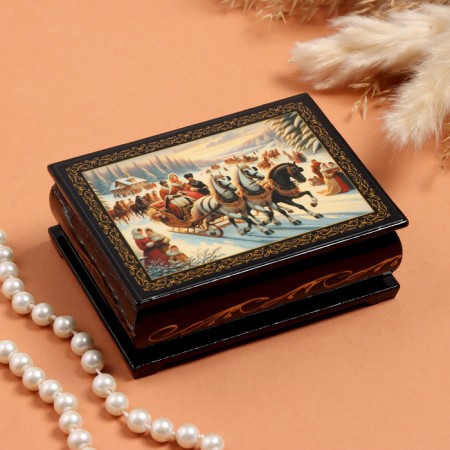 Casket "Troika winter", black, 8x10.5 cm, lacquer miniature