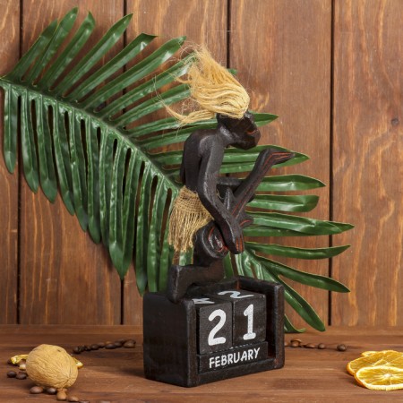 Souvenir tree calendar "Aboriginal with guitar" 23x16x7 cm-4