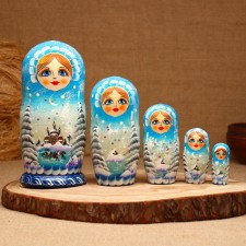 Nesting doll 