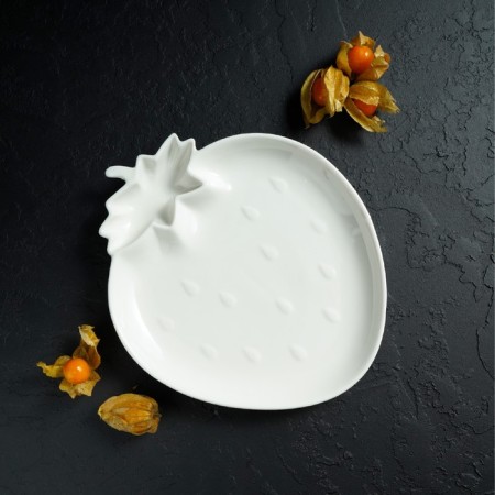 Porcelain dish with magistro sauce "Blanche. Strawberries ", d = 25 cm, white color-3