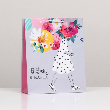 Gift package "On the day of March 8", 26 x 32 x 12 cm