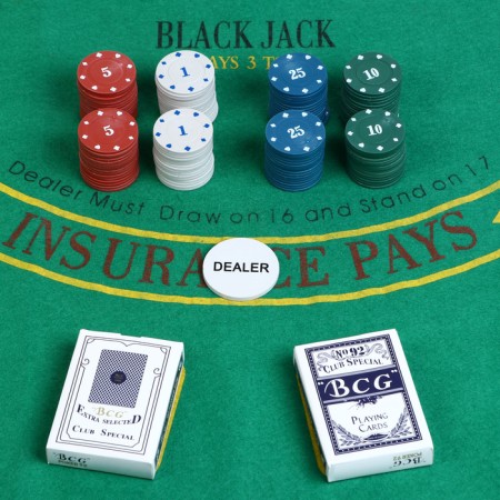 Poker, set for the game (maps 2 decks, chips with nomin. 100 pcs, cloth 40 x 60 cm)
